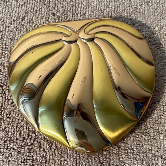 Accessories | Vintage Evans Compact Puff Powder Shell Shape | Poshmark